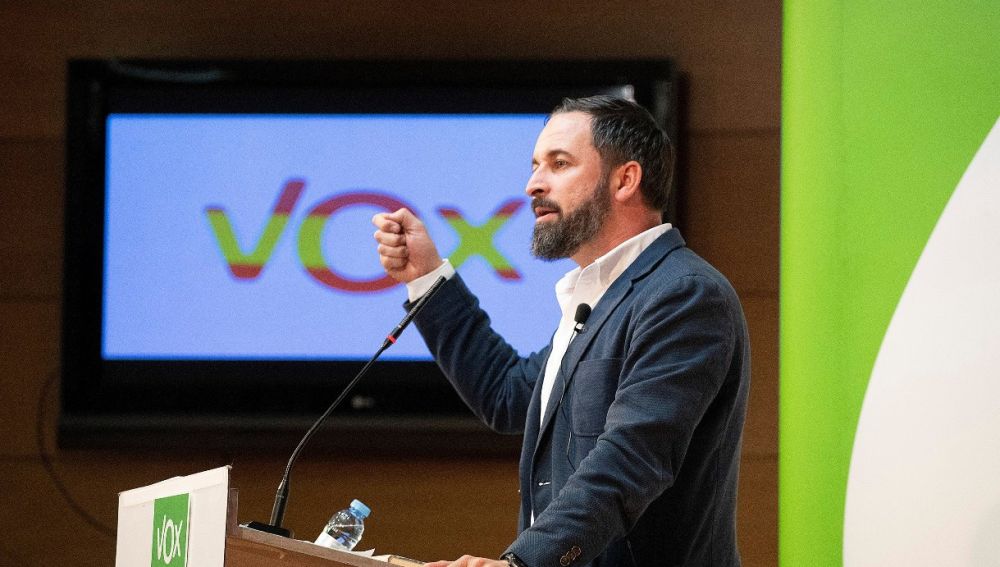 Una noticia en TVE relaciona a Vox con el auge del nazismo
