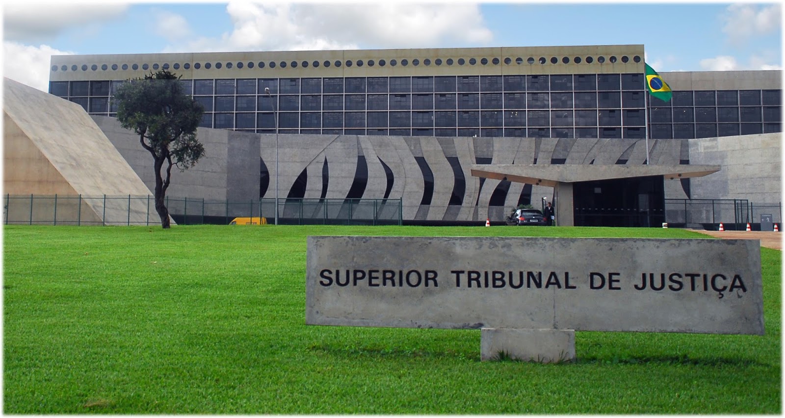 Pressionado pelo STF, STJ julgará recurso que pode dar prisão domiciliar a Lula
