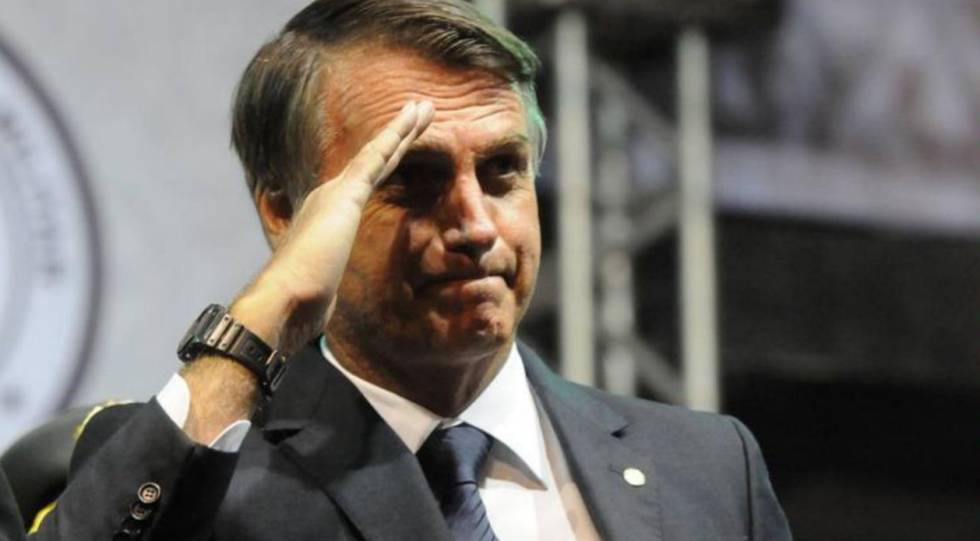 Bolsonaro assinou decreto e pode anunciar fim do visto para americanos entrarem no Brasil