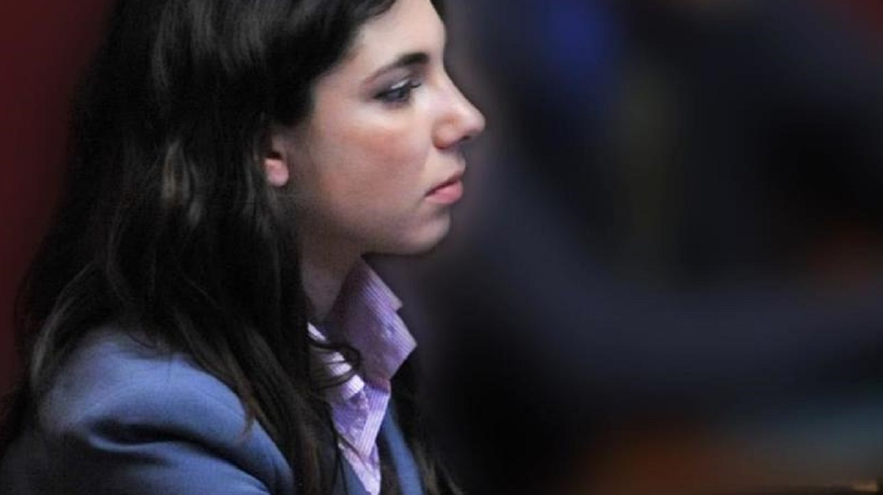 Giulia Sarti e le foto osé: il governo vuole presentare un Ddl per il 'revenge porn'