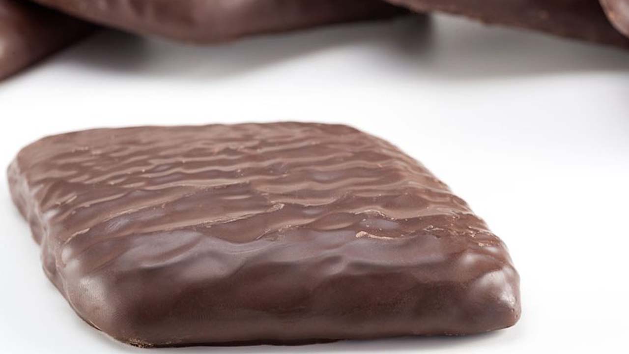 Ricetta: i mostaccioli napoletani, ingredienti per 6 persone
