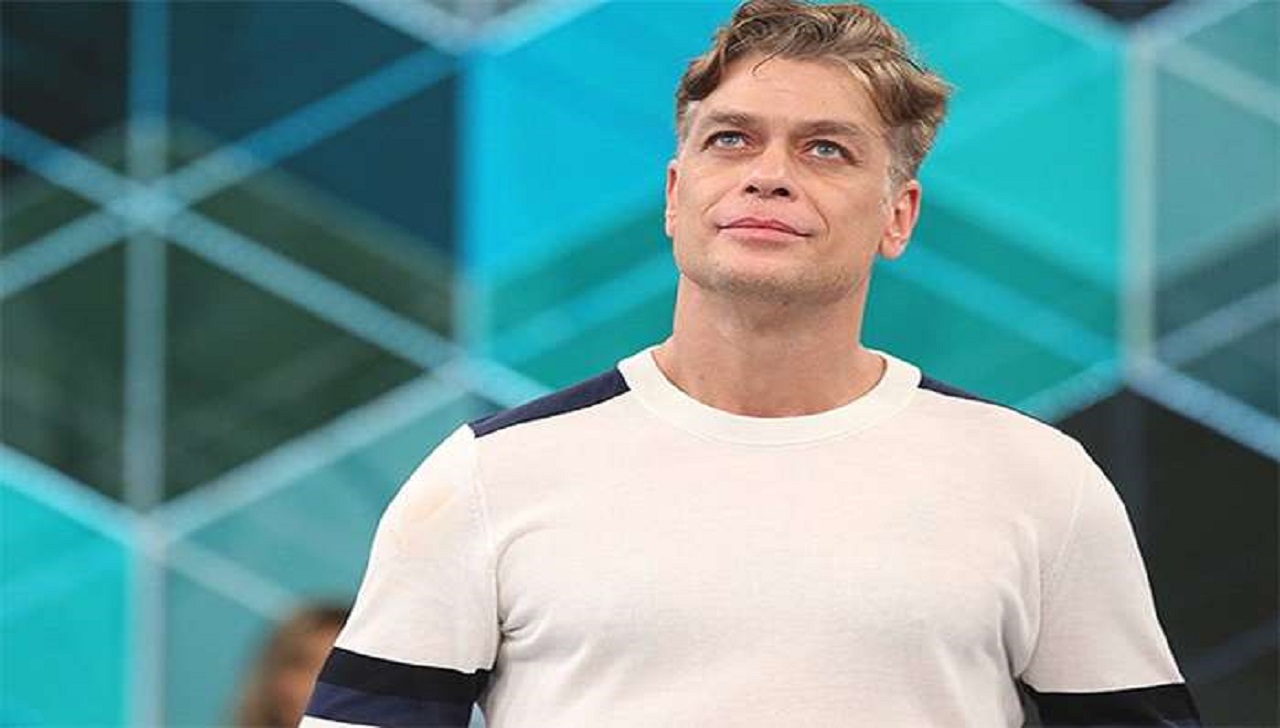 Após tratamento espiritual, ator Fábio Assunção retorna aos palcos