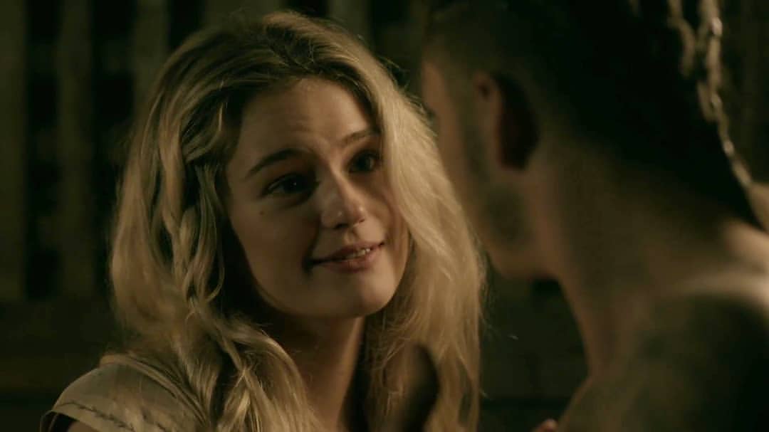 Alicia Agneson voltará à série e mostra seu novo visual