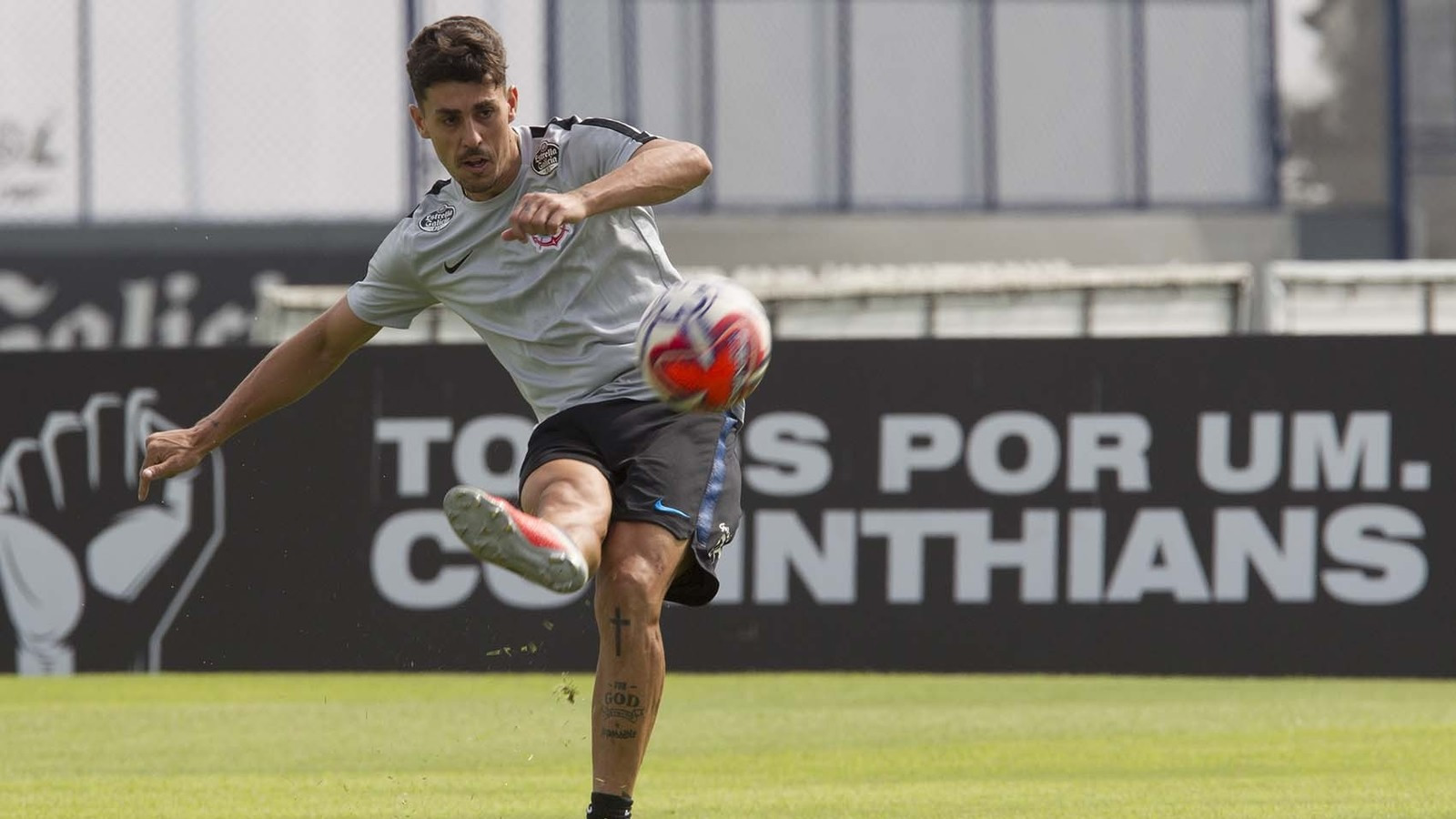 Última rodada da primeira fase do Paulistão tem muita coisa em jogo