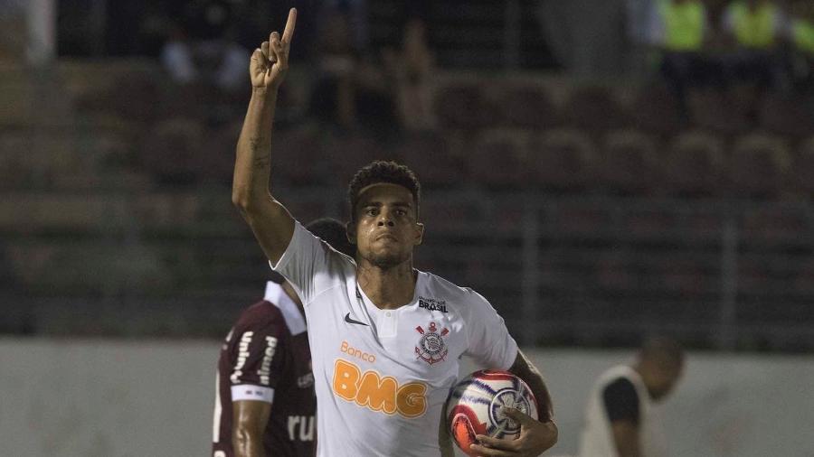 Santos espera vencedor de Corinthians x Ferroviária