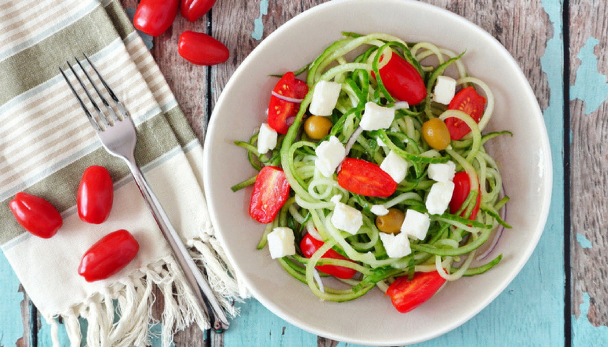Dieta Low Carb: quali sono i vantaggi e gli svantaggi
