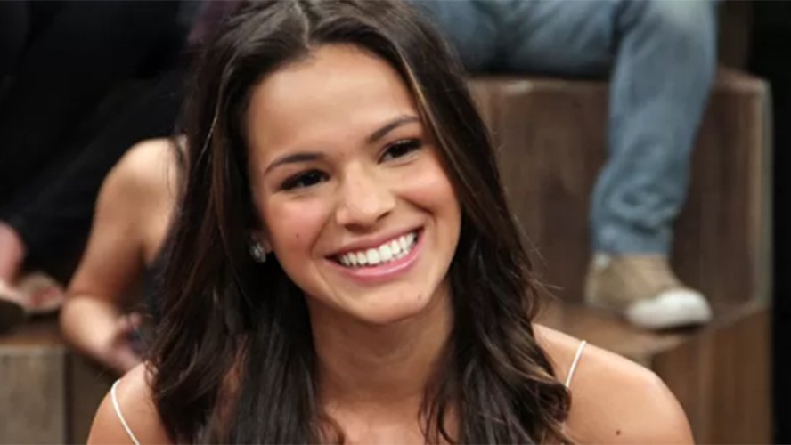 Mãe de Bruna Marquezine defende a filha após críticas na web