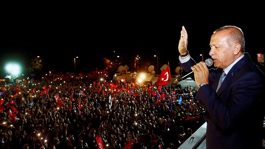 Elezioni Turchia: Erdogan perde Istanbul e Ankara, ma chiede e ottiene la riconta dei voti