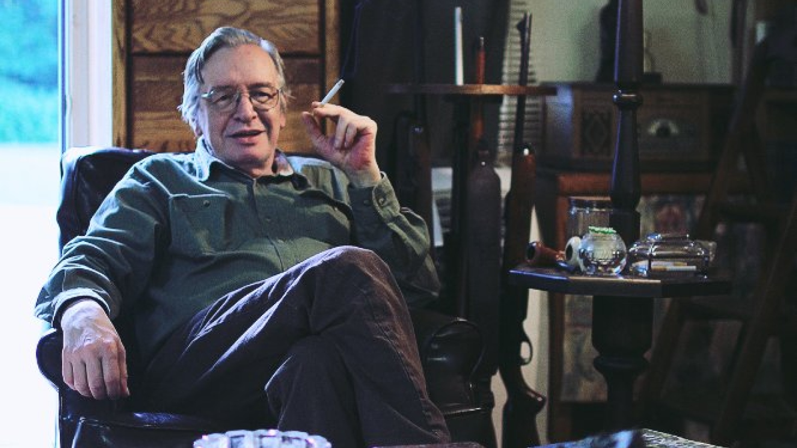 Olavo de Carvalho chama ministro da Educação de traiçoeiro