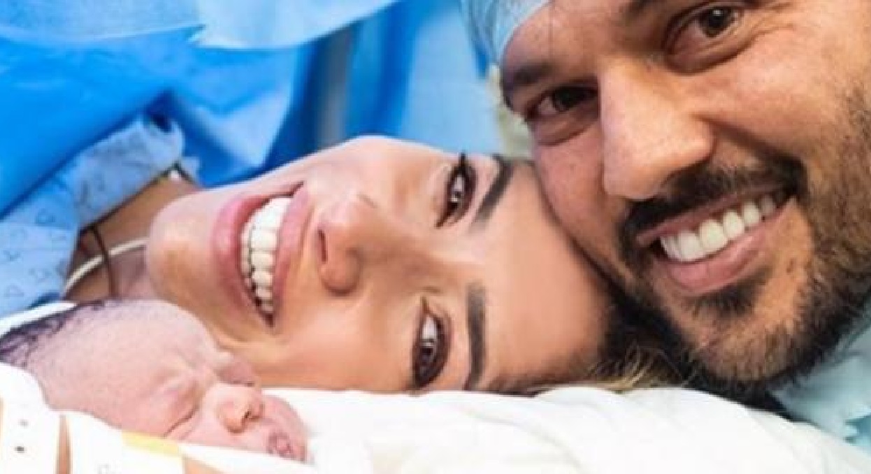 Patrícia Abravanel revela o nome de seu bebê e mostra o rostinho pela primeira vez