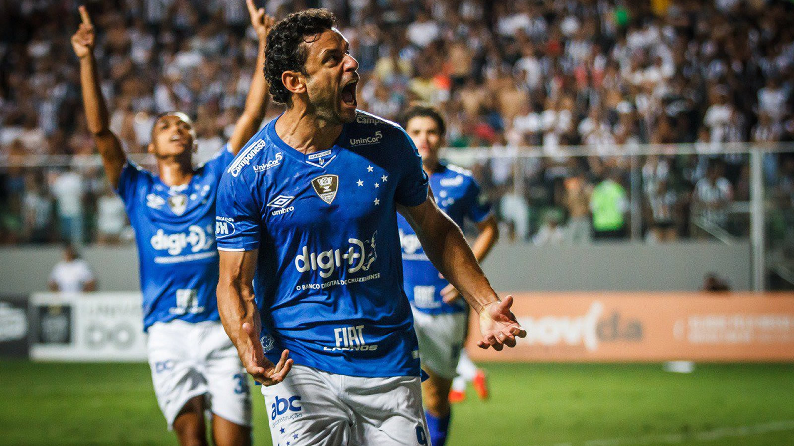 Com gol de Fred, Cruzeiro empata com Atlético é é bicampeão mineiro