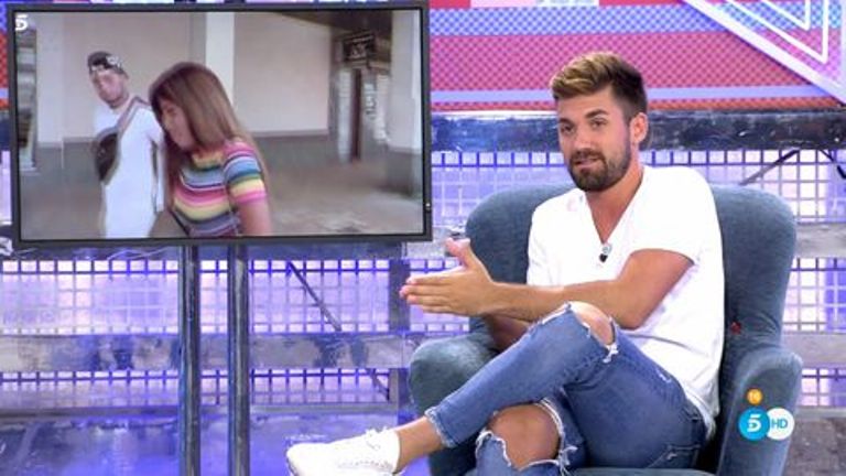 Por no querer tener relaciones íntimas con ella, Chabelita quiso llamar a la policcia