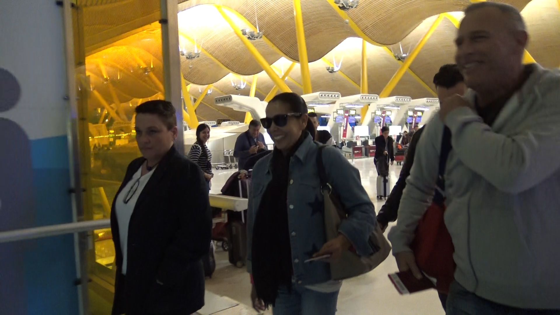 Durante el vuelo a Honduras, Isabel Pantoja se veía desencajada