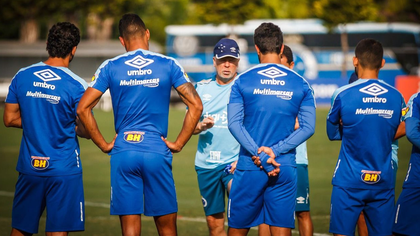 Cruzeiro pode ter Thiago Neves como titular contra o Deportivo Lara