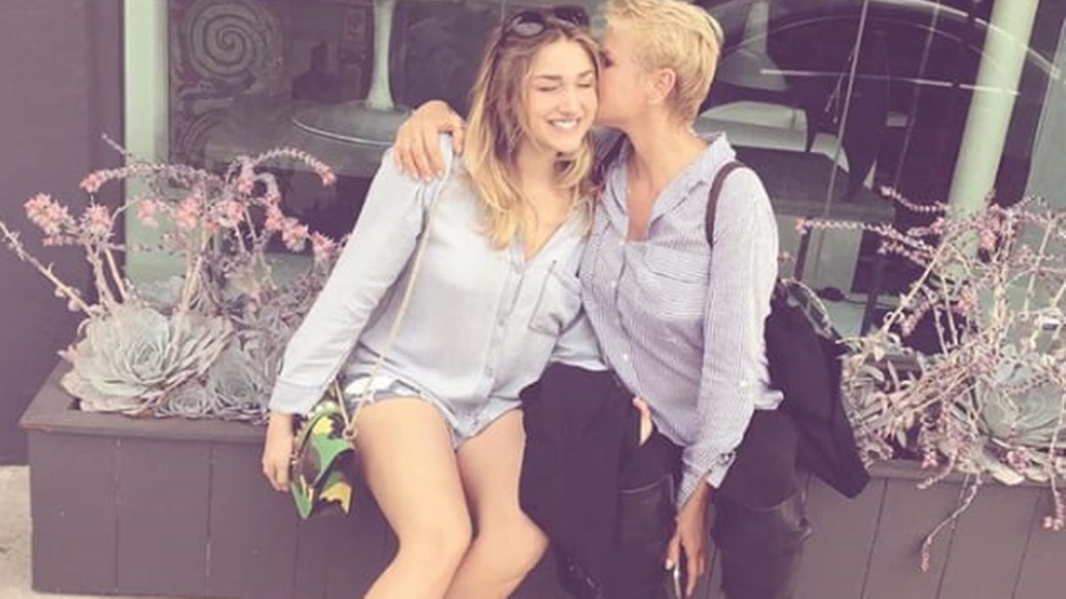 Xuxa revela que Sasha já a convidou para experimentar maconha