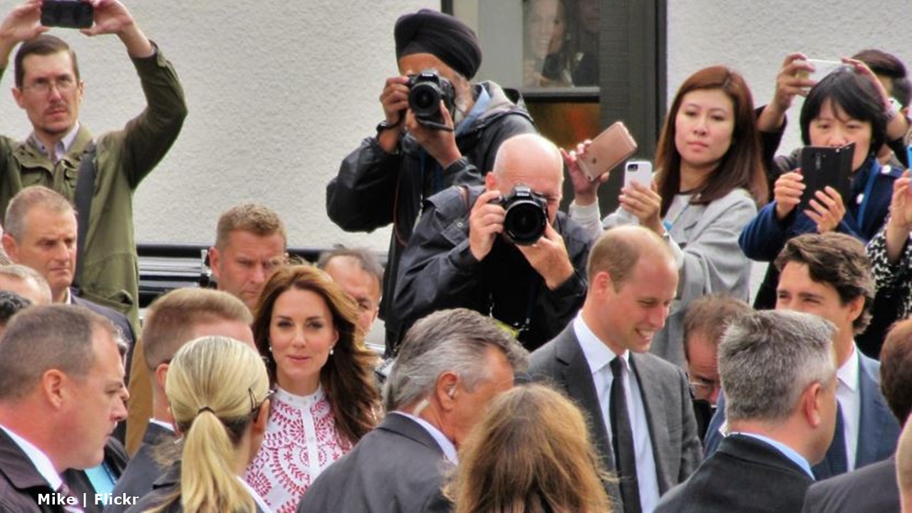 New Zealand: Prince William attends Anzac commemorations, meets mosque survivors