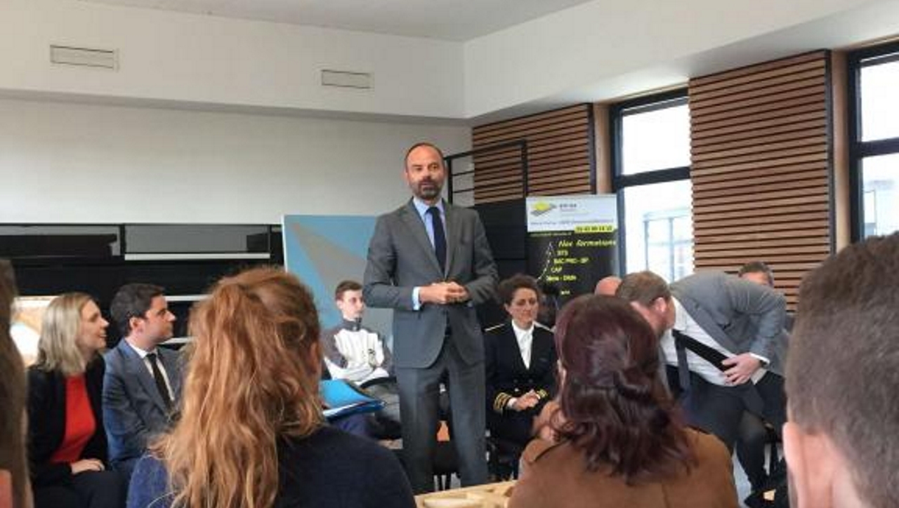 Edouard Philippe veut une baisse de 30% du coût pour passer le permis de conduire