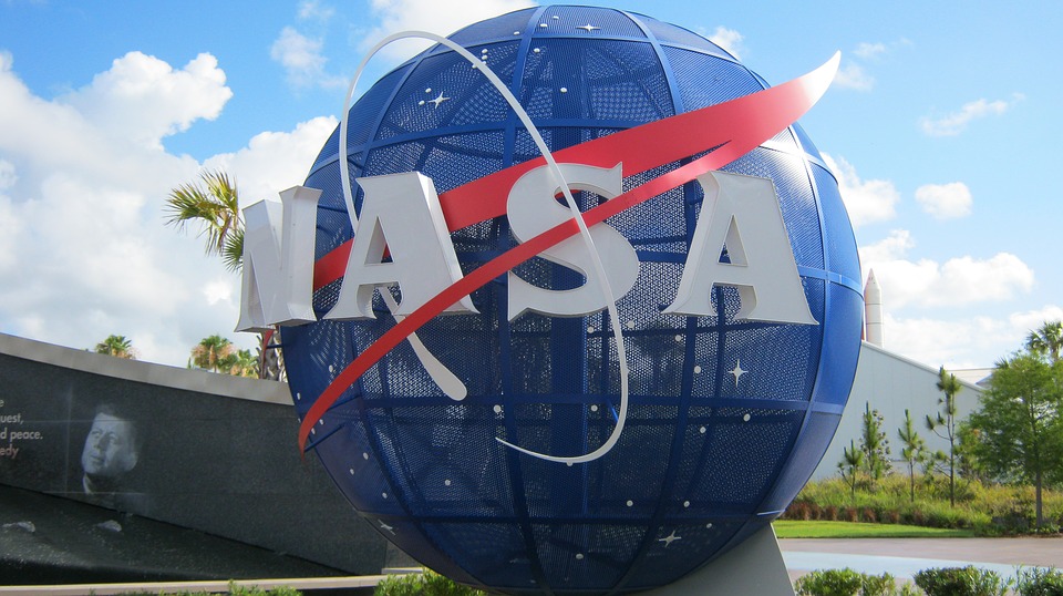 Un meteorito podría colisionar con la Tierra en 2027, según la NASA