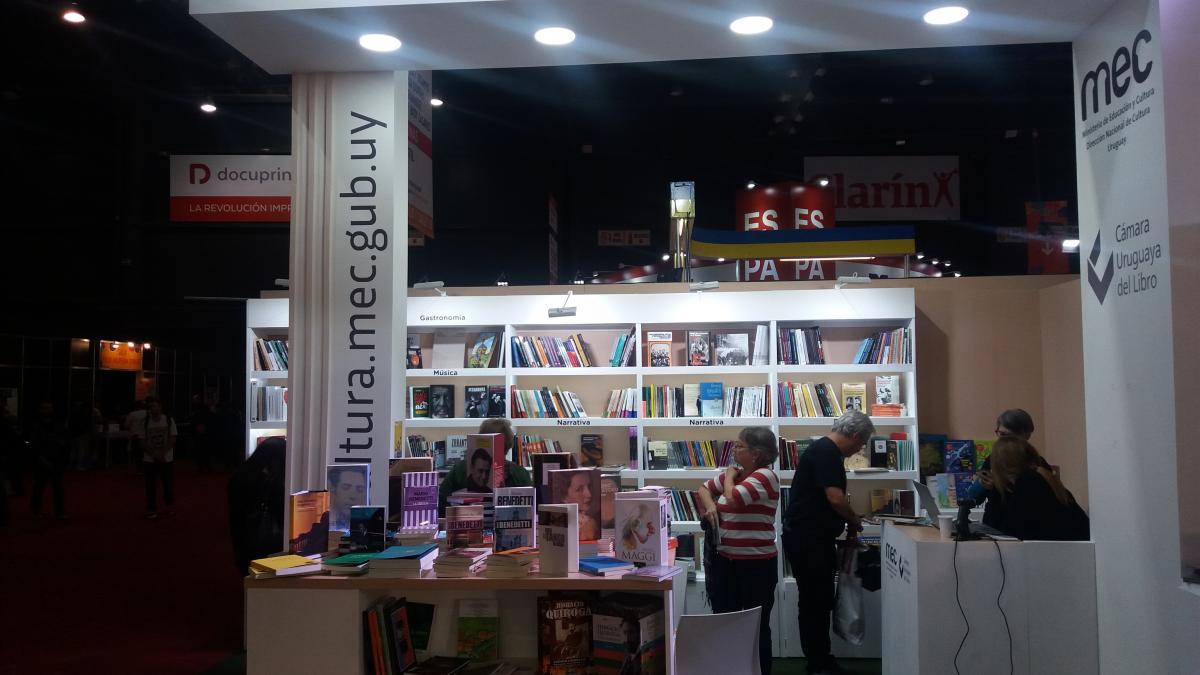 Cristina Apratto dice que el stand de Uruguay en Buenos Aires es muy visitado