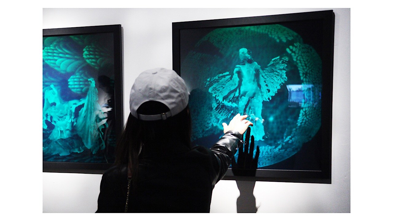 HoloCenter ON CANAL presents IRIDESCENCE art exhibition