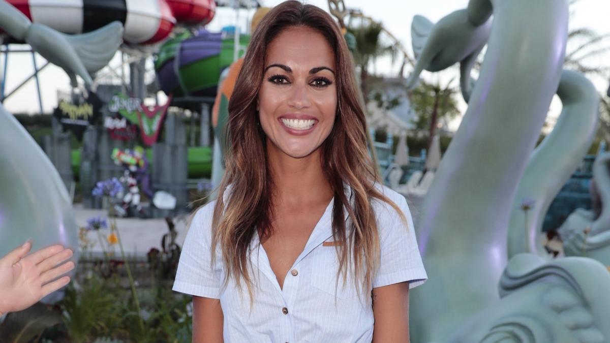 Lara Álvarez responde a las críticas por una foto de ella con un niño hondureño