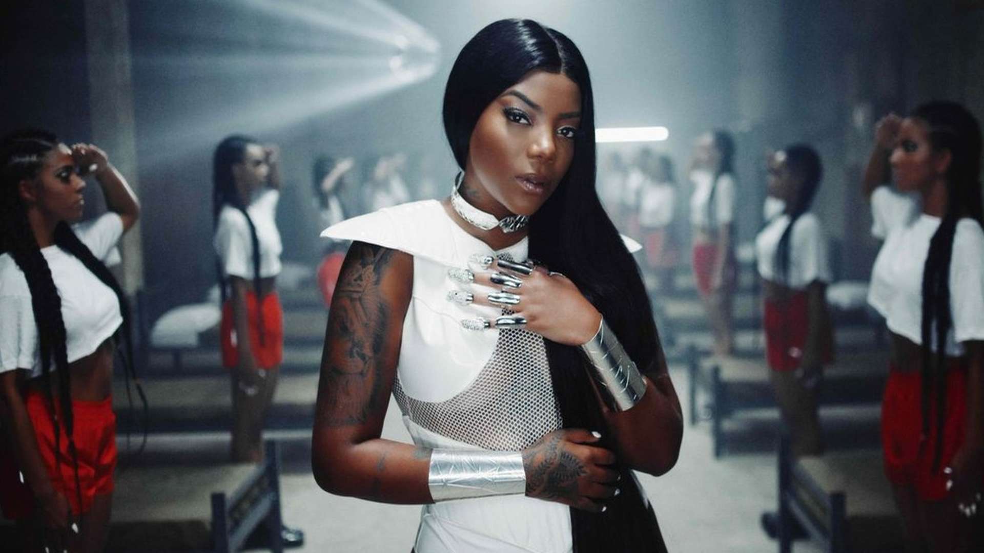 Mãe de Ludmilla agradece carinho dos fãs após cantora ser internada em São Paulo