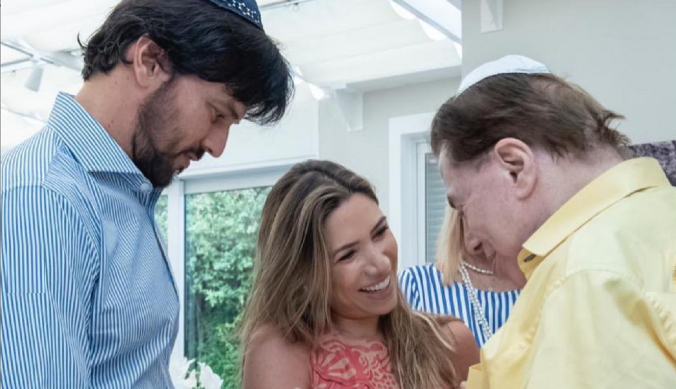 Patrícia Abravanel publica ensaio de seu bebê Senor, em homenagem a Silvio Santos