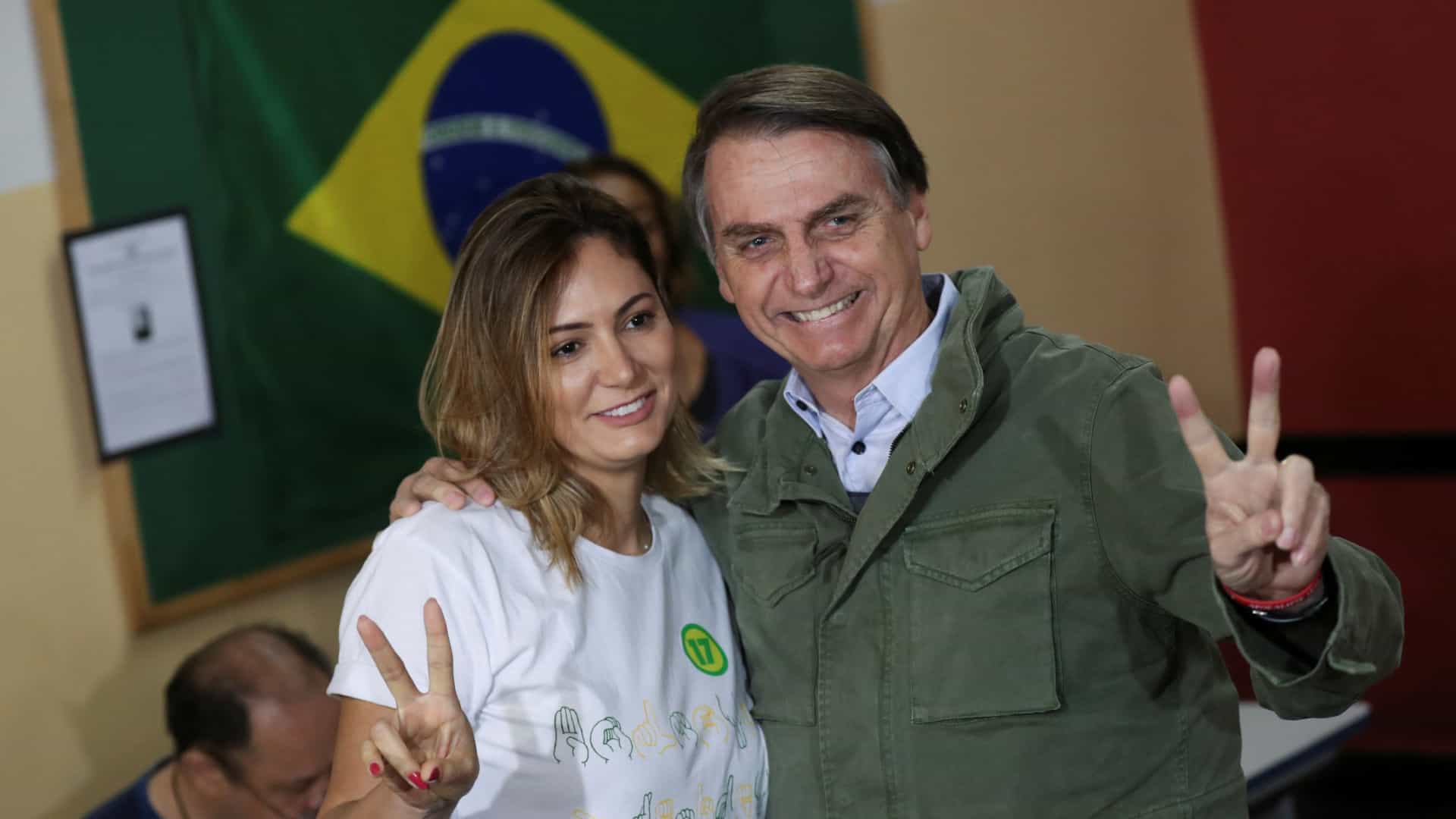 Michelle Bolsonaro pode ter sigilo bancário quebrado por causa do caso Queiroz