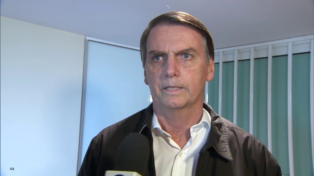 Após noticiar sanção de anistia a partidos políticos Bolsonaro desmente e critica mídia