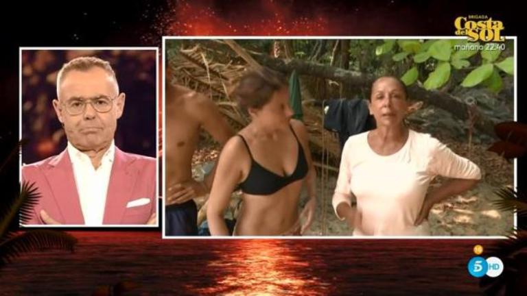 Isabel Pantoja quiere abandonar 'Supervivientes' diciendo que su tiempo ya ha terminado