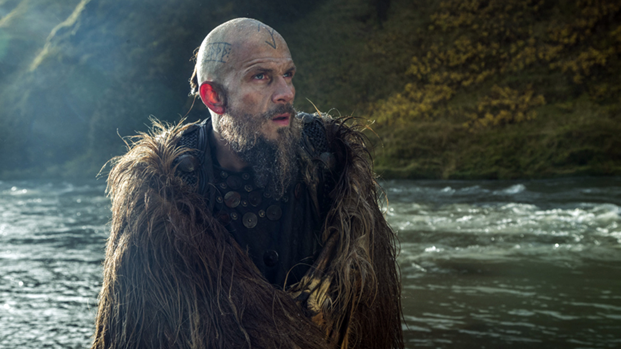 Floki está vivo e irá retornar à sexta temporada de Vikings