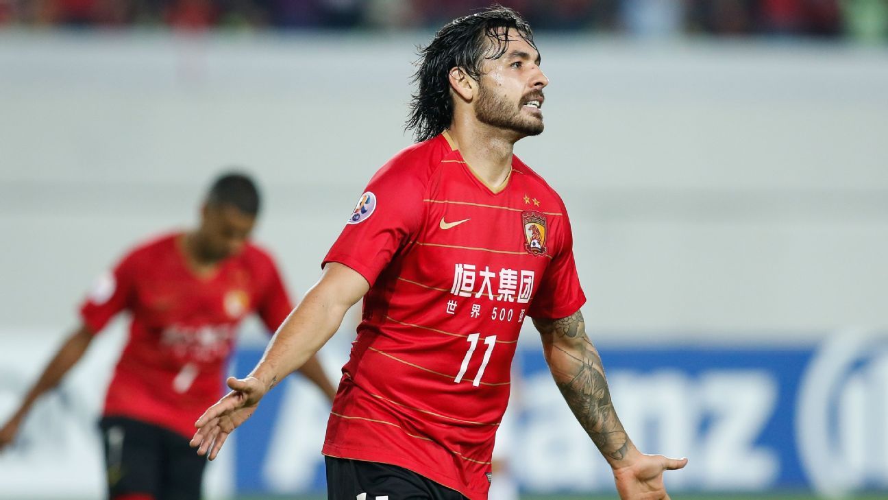 Por questões salariais, Ricardo Goulart troca o Palmeiras pela China