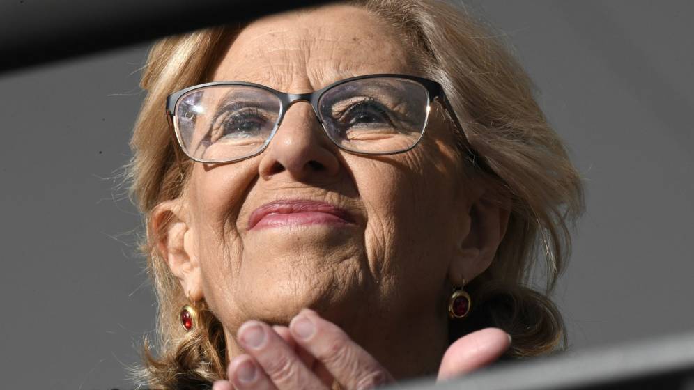 Marta Flich hace viral un corte de mangas de un miembro del PP a Manuela Carmena