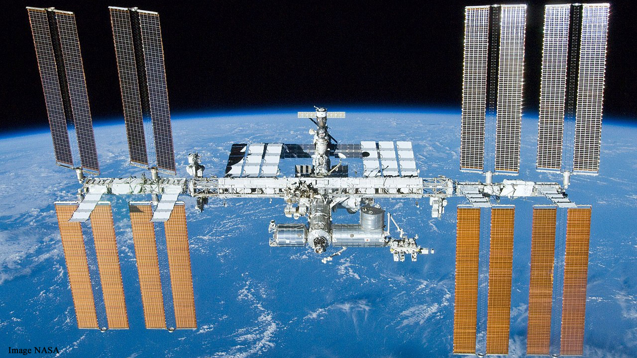 International Space Station to open to tourists from 2020