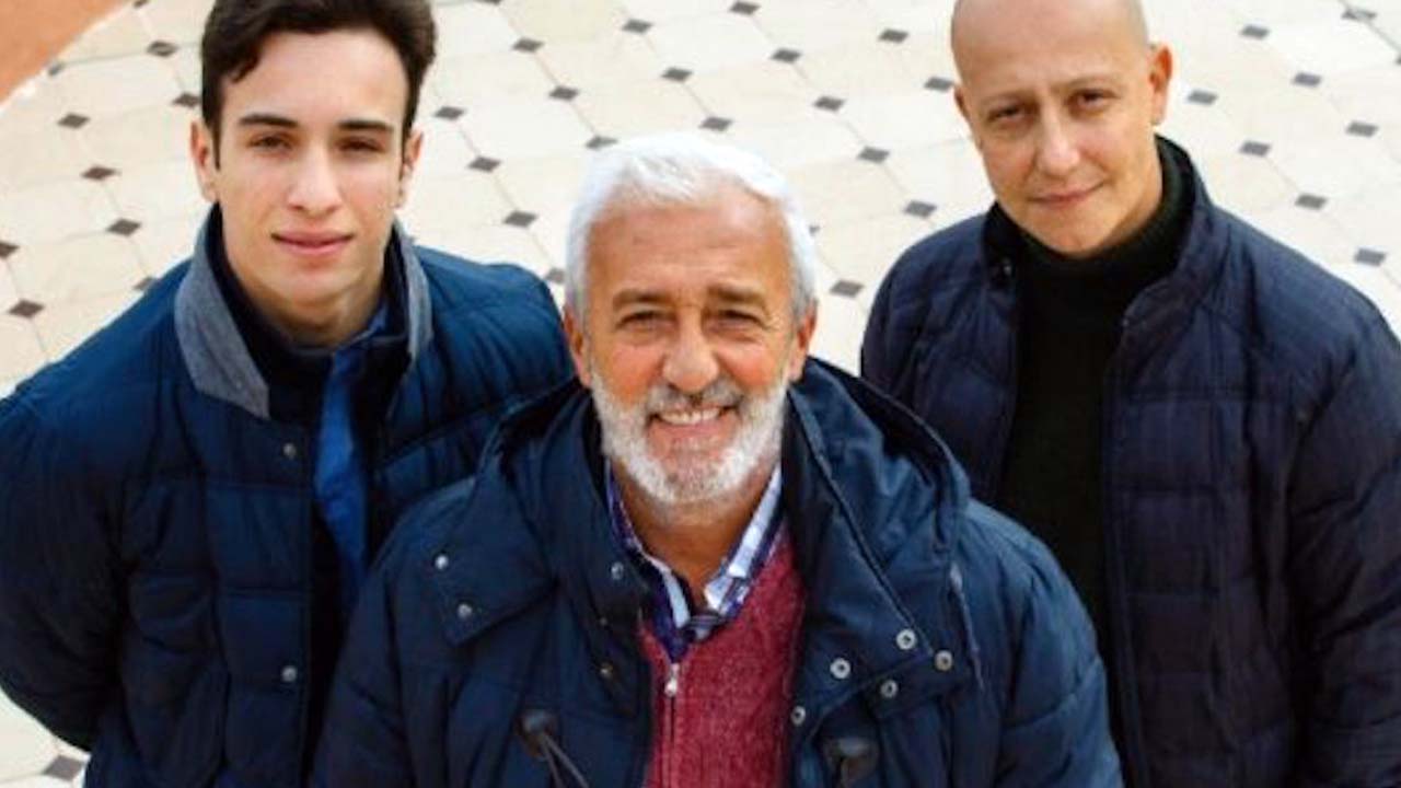Un posto al sole, 11 giugno il portiere Raffaele è preoccupato per suo figlio Un posto al sole, 11 giugno il portiere Raffaele è preoccupato per suo figlio