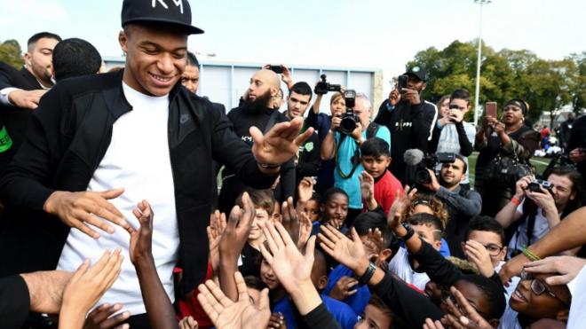 Le difficile choix des dirigeants avec Neymar et Mbappé