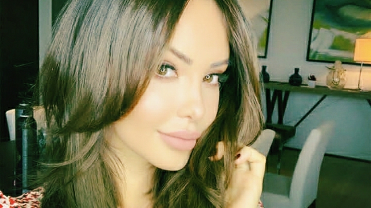 'Maman t'attend' : Nabilla pose sur Instagram en s'adressant un message à son bébé