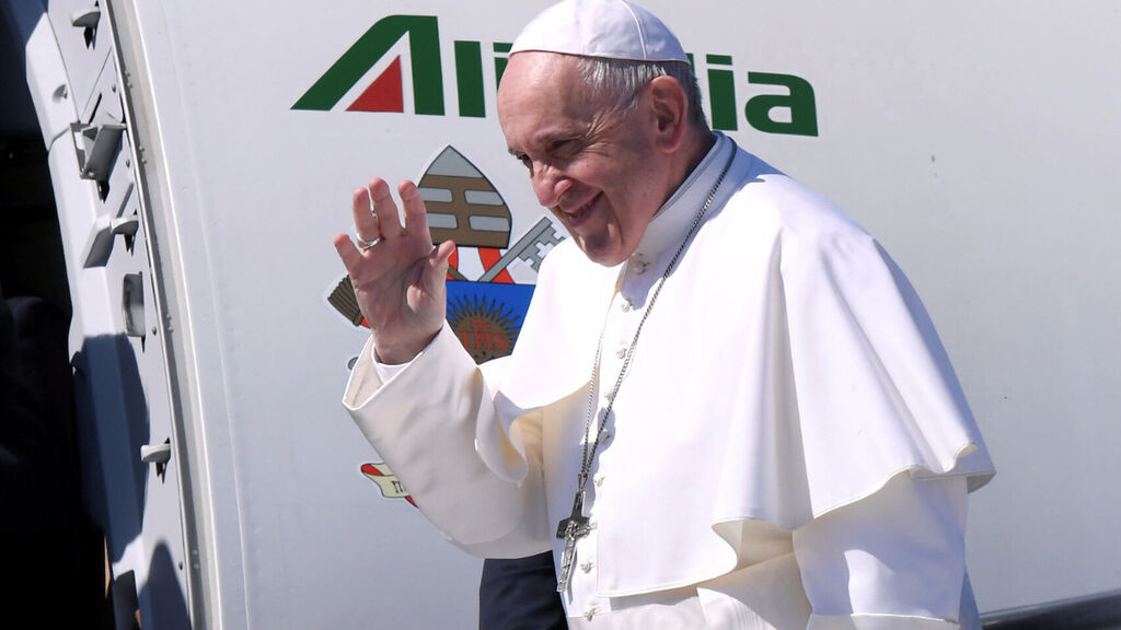 VOX pretende que el Papa acoja en el Vaticano a todos los inmigrantes ilegales