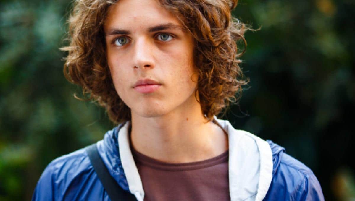 Upas, spoiler al 28 giugno: Vittorio bacia Anita, Diego affronta Eugenio