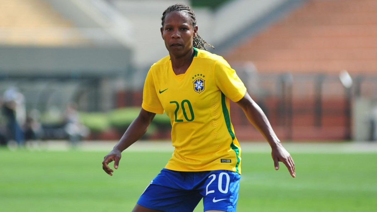 Técnico do Brasil não garante Marta durante 90 minutos