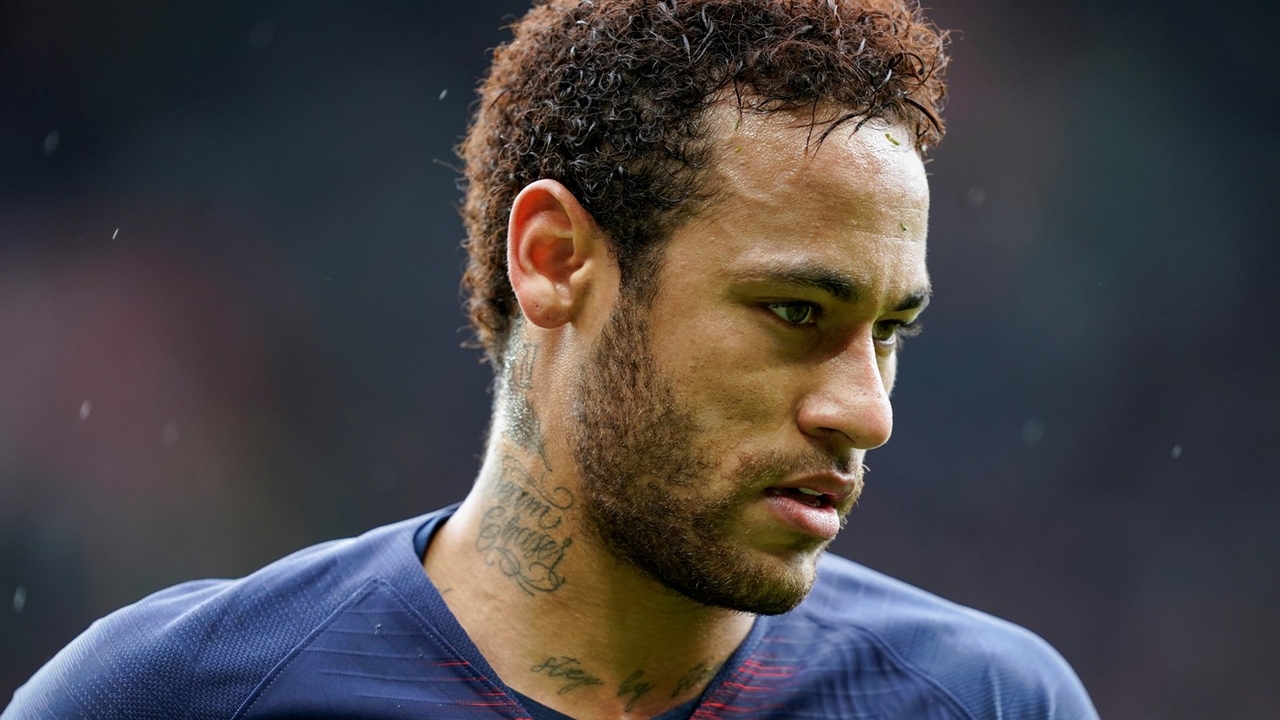 Mercato PSG : Neymar 'totalement perdu' du côté de Paris