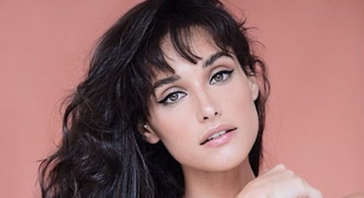 Débora Nascimento estaria vivendo affair com o ator João Vicente, diz jornal