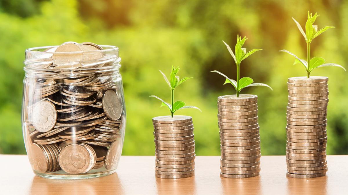 Los factores que dificultan el ahorro: el consumismo y la precariedad laboral