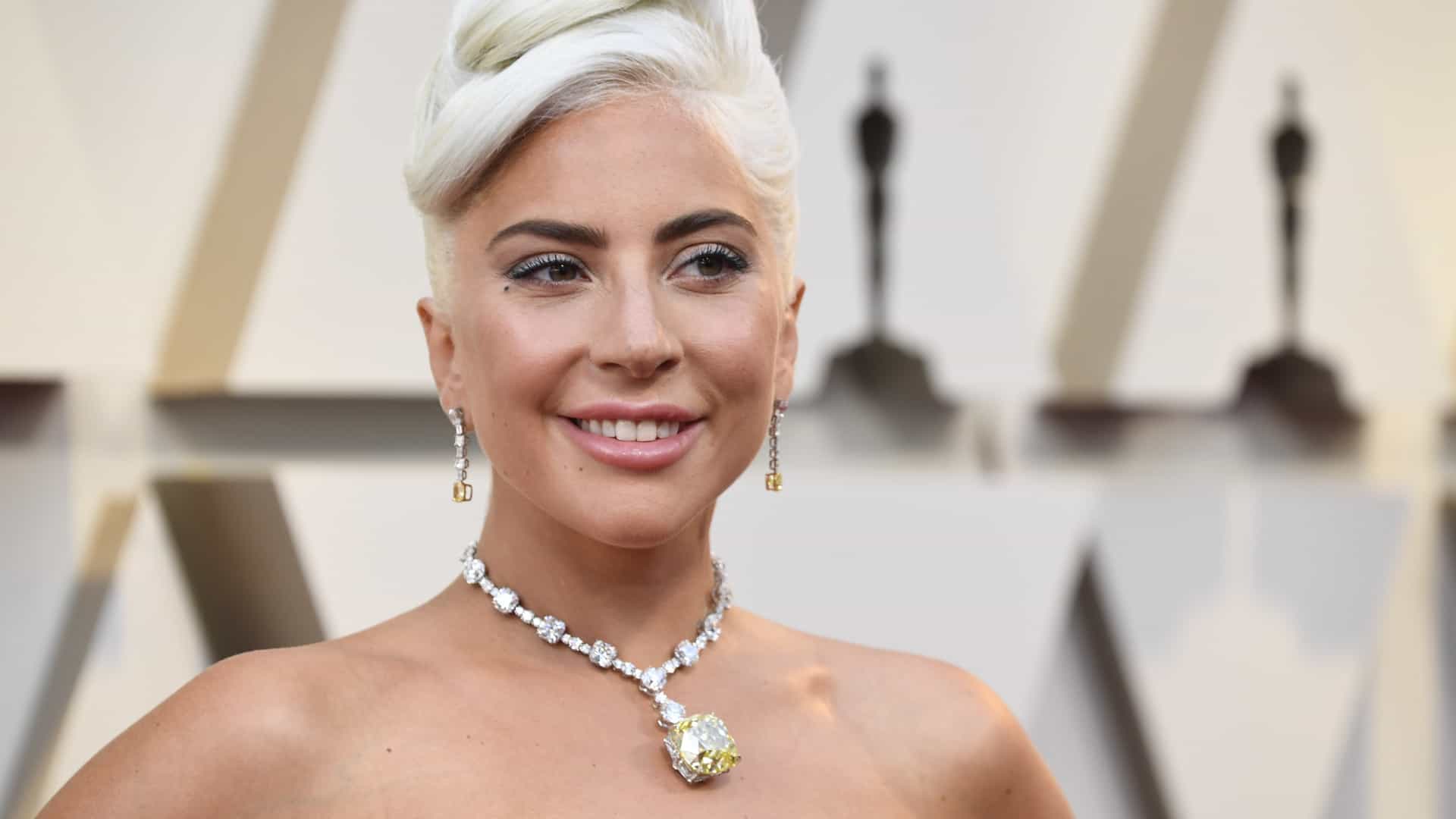 8 famosas 'baixinhas' que fazem sucesso