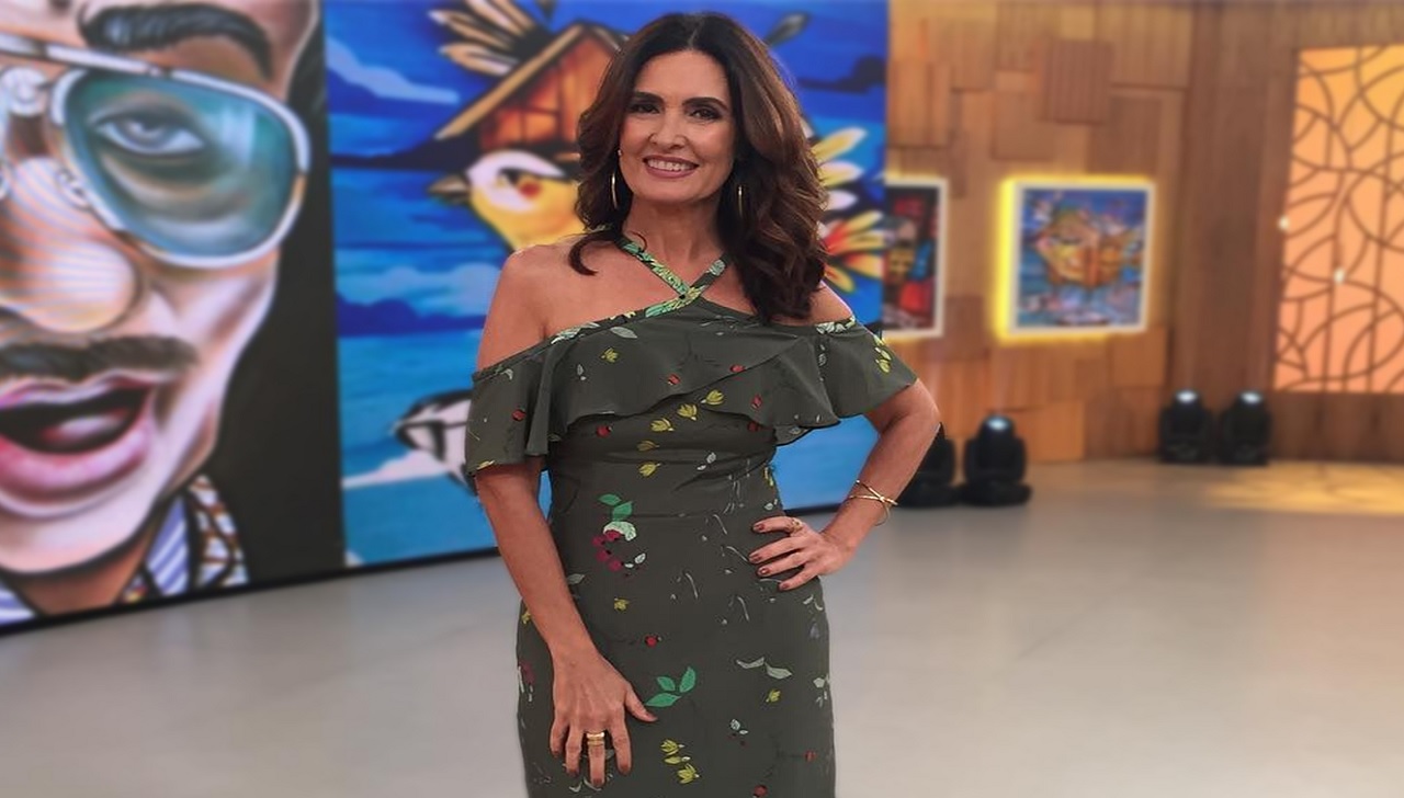 Fatima Bernardes aceita o desafio da garrafa e acerta de primeira