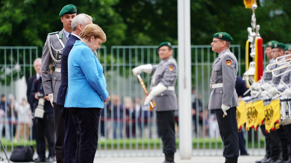 Merkel sufre su tercer ataque de temblores en menos de un mes