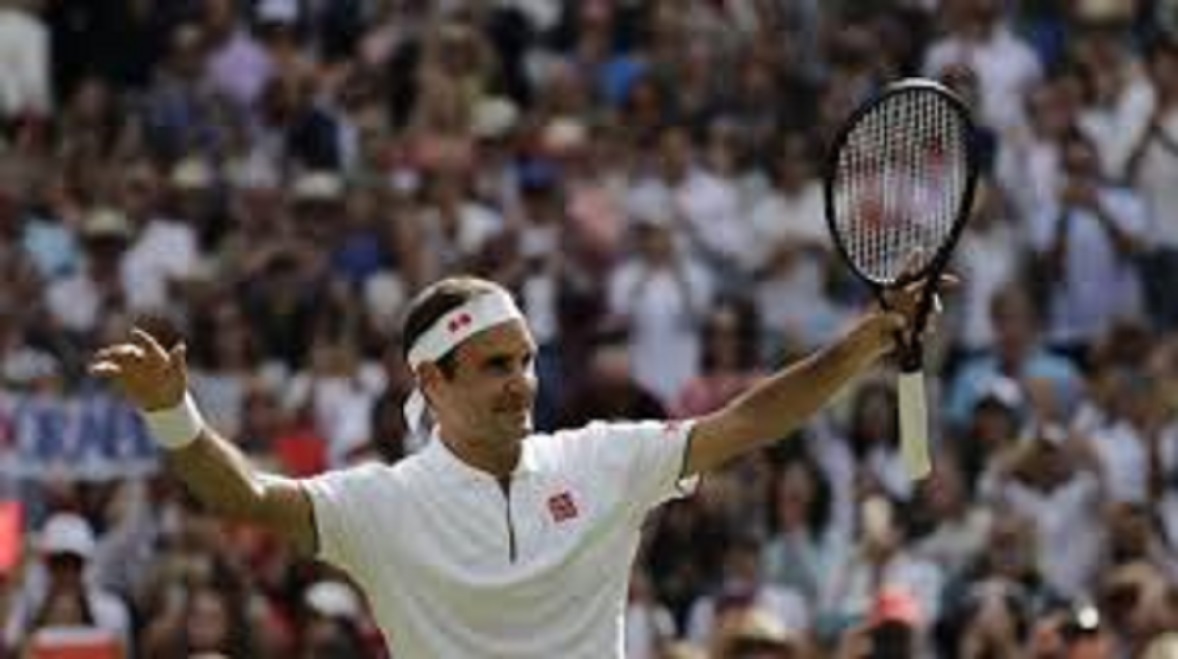 Federer domine Nadal et rejoint Djokovic en finale