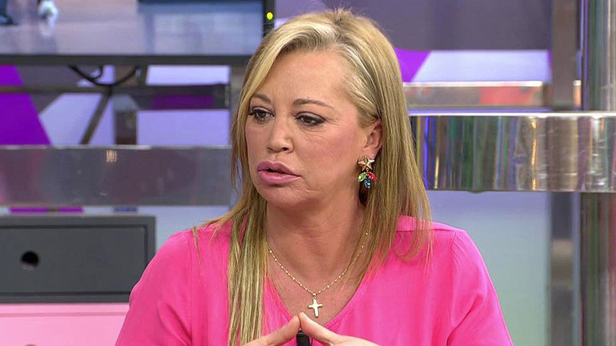 Un micrófono abierto de Belén Esteban revela que no simpatiza con VOX ni con Podemos