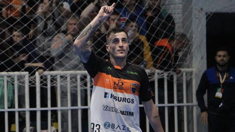 Acidente com equipe de futsal do Passo Fundo deixa provoca a morte de um atleta