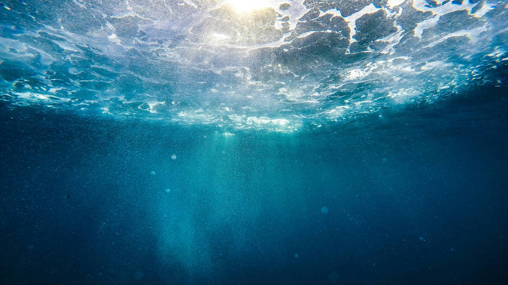 El agua de mar llega a las farmacias de España gracias a EBBE y SEA4